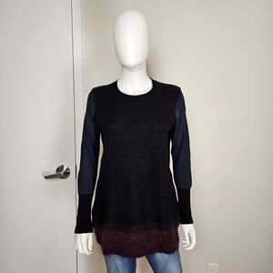 Vince Dark Navy Blue With Red Bottom Hem Sweater Sz S